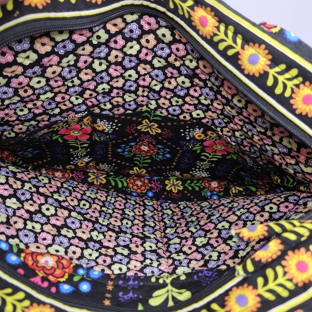 Quilted Bag Floral On Black Multicolors - Picture 2 of 3